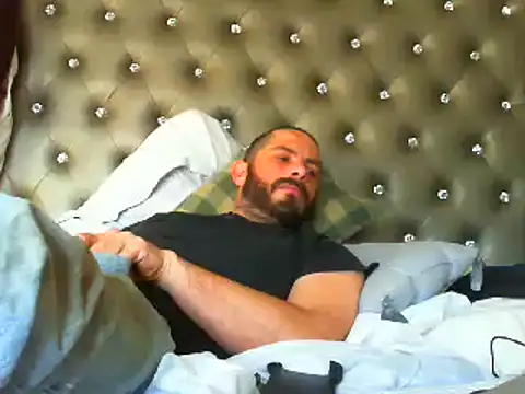 Snapshot of Sitonmyface2020@xh chatting on February 20, 9:42 pm Sitonmyface2020xh online show from February 20, 9:42 pm