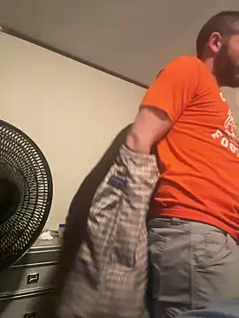 Snapshot of Sitonmyface2020@xh chatting on March 9, 3:43 am Sitonmyface2020xh online show from March 9, 3:43 am