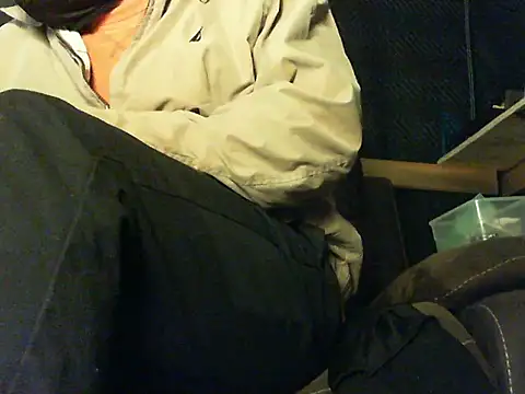 Snapshot of Sitonmyface2020@xh chatting on December 15, 12:53 pm Sitonmyface2020xh online show from December 15, 12:53 pm