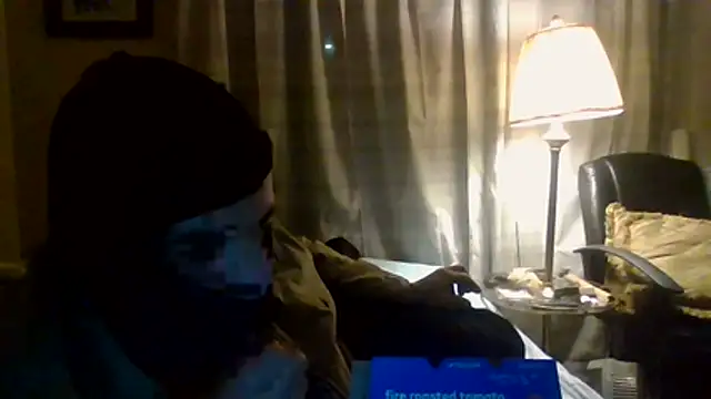 Snapshot of Sitonmyface2020@xh chatting on December 16, 4:17 am Sitonmyface2020xh online show from December 16, 4:17 am