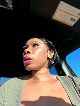 Belle    online show from December 14, 3:06 pm