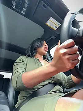 Belle    online show from April 18, 4:00 pm