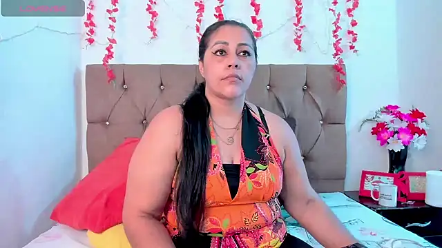 SexxyPamela online show from February 8, 7:38 pm