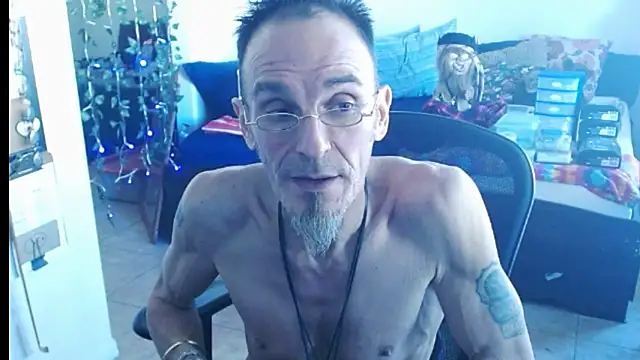 Snapshot of mycock2474u chatting on February 26, 6:11 pm mycock2474u online show from February 26, 6:11 pm