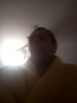 Snapshot of david_geam chatting on December 11, 2:52 am david geam online show from December 11, 2:52 am