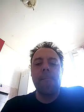 Snapshot of david_geam chatting on March 6, 10:20 am david geam online show from March 6, 10:20 am