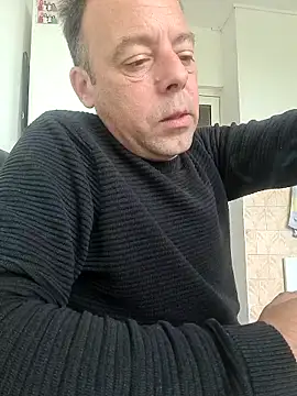 Snapshot of david_geam chatting on October 2, 6:20 am david geam online show from October 2, 6:20 am