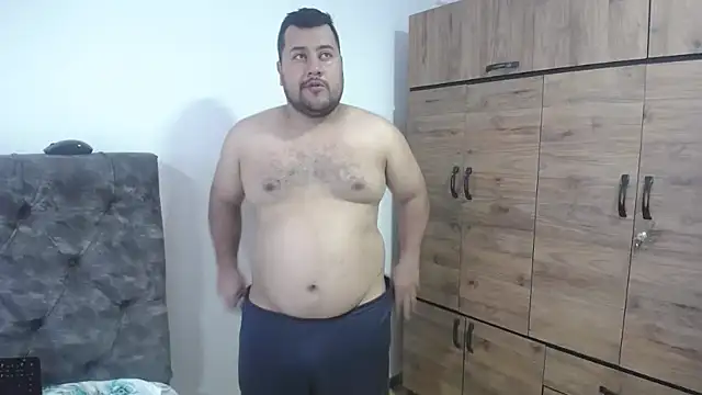 Snapshot of santi_hothot chatting on September 10, 7:03 pm santi hothot online show from September 10, 7:03 pm