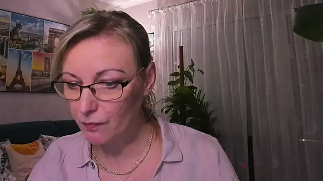 vanessa chat online show from February 5, 5:53 pm