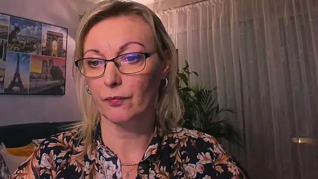 vanessa chat online show from February 6, 6:13 pm