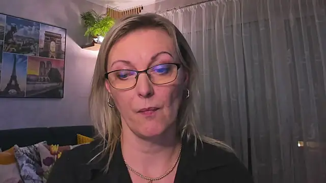 vanessa chat online show from February 16, 6:10 pm