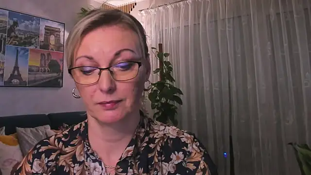 vanessa chat online show from February 27, 8:20 pm