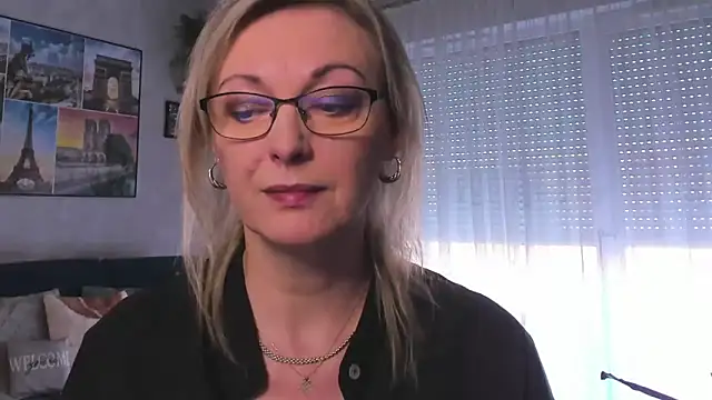 vanessa chat online show from March 3, 2:26 pm