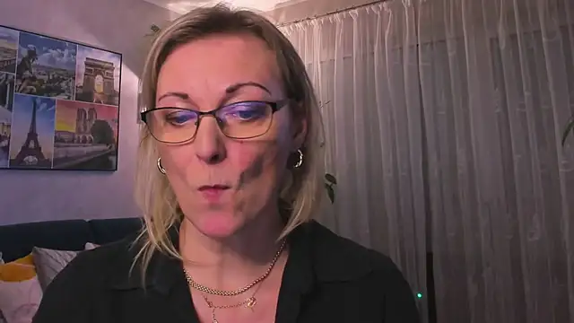 vanessa chat online show from March 6, 5:54 pm