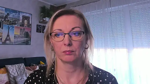 vanessa chat online show from March 19, 2:24 pm