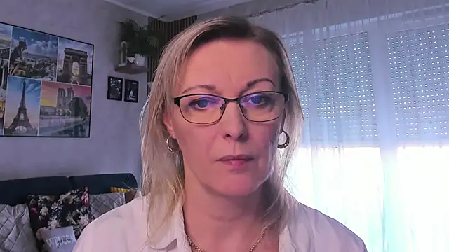 vanessa chat online show from March 20, 2:21 pm