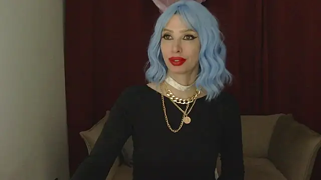 Snapshot of WhiteQueen888 chatting on February 10, 10:09 pm WhiteQueen888 online show from February 10, 10:09 pm