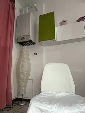 x elena x online show from April 3, 8:34 am