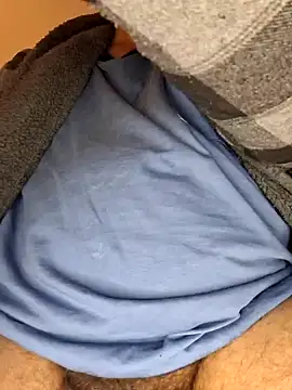 Snapshot of silvio-aus-luzern-CH chatting on December 8, 7:15 am silvio-aus-luzern-CH online show from December 8, 7:15 am