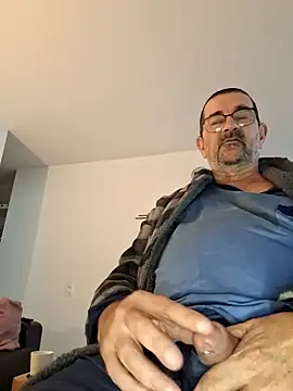 Snapshot of silvio-aus-luzern-CH chatting on December 25, 8:29 am silvio-aus-luzern-CH online show from December 25, 8:29 am