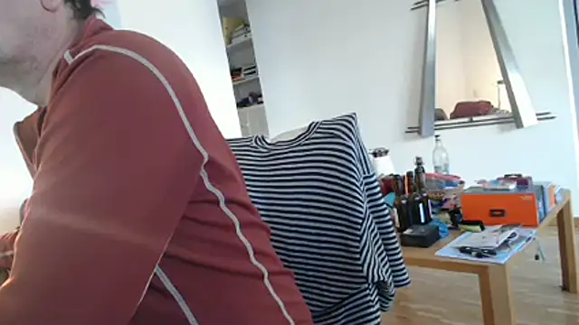 Snapshot of silvio-aus-luzern-CH chatting on December 20, 8:54 am silvio-aus-luzern-CH online show from December 20, 8:54 am