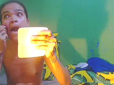 Snapshot of Paula_Jordan chatting on December 1, 12:48 am Paula Jordan online show from December 1, 12:48 am