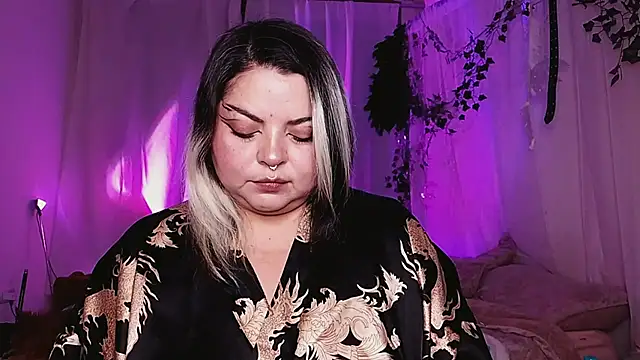 Snapshot of Satyn_doll chatting on January 11, 12:01 am Satyn doll online show from January 11, 12:01 am