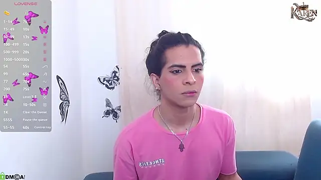 Snapshot of karen_sofia_ chatting on September 18, 8:22 pm karen sofia online show from September 18, 8:22 pm