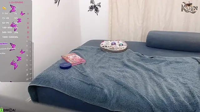 Snapshot of karen_sofia_ chatting on September 24, 8:23 pm karen sofia online show from September 24, 8:23 pm