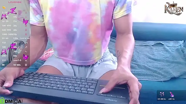 Snapshot of karen_sofia_ chatting on November 17, 7:52 pm karen sofia online show from November 17, 7:52 pm