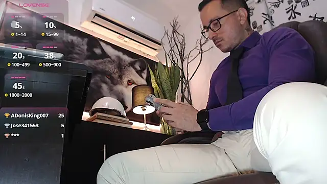 Snapshot of randyluke chatting on December 15, 4:04 pm randyluke online show from December 15, 4:04 pm