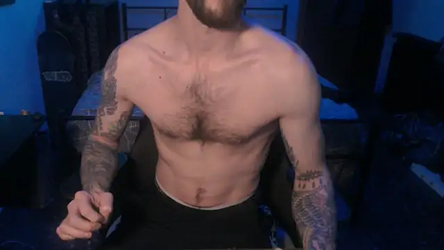 Snapshot of SexxxyLouis chatting on January 25, 11:34 am SexxxyLouis online show from January 25, 11:34 am