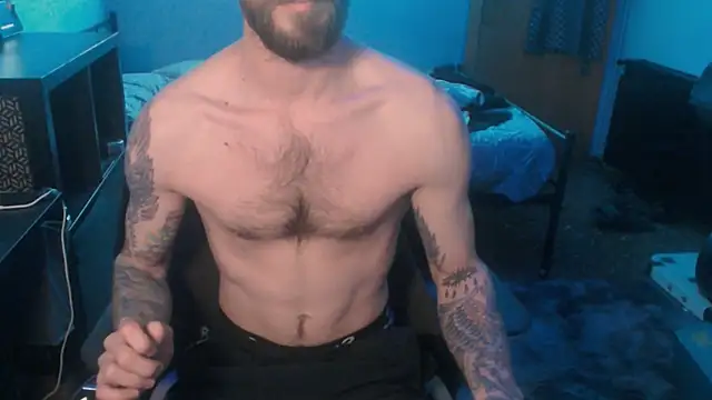 Snapshot of SexxxyLouis chatting on February 11, 1:30 pm SexxxyLouis online show from February 11, 1:30 pm