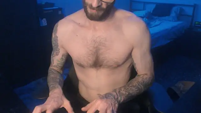 Snapshot of SexxxyLouis chatting on March 21, 8:50 pm SexxxyLouis online show from March 21, 8:50 pm