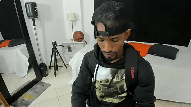 anhtony wayans online show from October 5, 11:57 pm