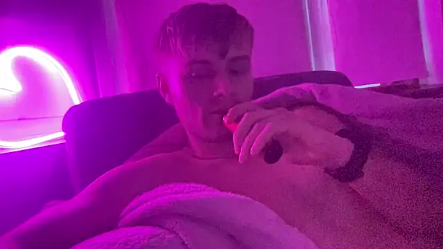 scottyT123 online show from November 1, 7:54 am