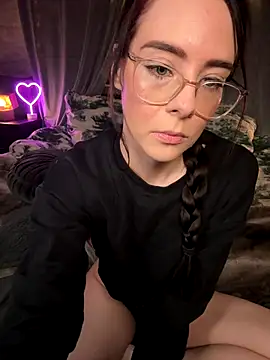 Snapshot of Carmen_Monroe chatting on December 16, 7:08 pm Carmen Monroe online show from December 16, 7:08 pm