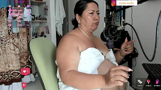 Brenda Berck  online show from March 11, 6:52 pm