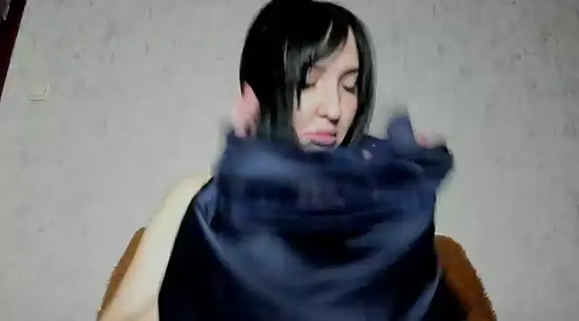 Snapshot of MissGulia chatting on January 14, 1:49 pm MissGulia online show from January 14, 1:49 pm
