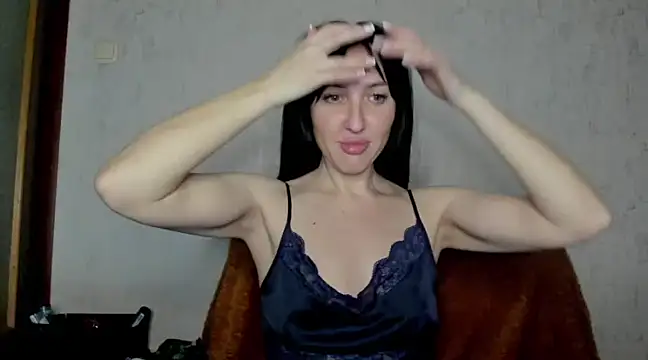 Snapshot of MissGulia chatting on January 16, 8:54 am MissGulia online show from January 16, 8:54 am