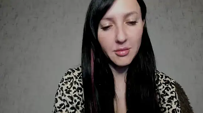 Snapshot of MissGulia chatting on March 22, 2:37 am MissGulia online show from March 22, 2:37 am