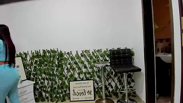 Snapshot of Fancyxlove chatting on January 27, 1:09 pm Fancyxlove online show from January 27, 1:09 pm