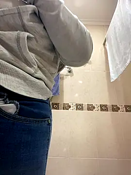 Snapshot of Fancyxlove chatting on November 12, 12:38 pm Fancyxlove online show from November 12, 12:38 pm