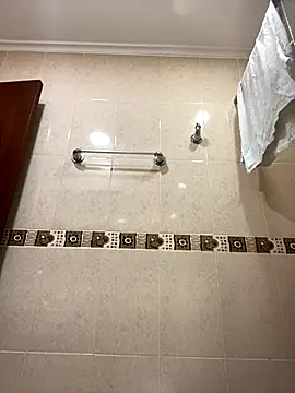 Snapshot of Fancyxlove chatting on November 18, 12:42 pm Fancyxlove online show from November 18, 12:42 pm