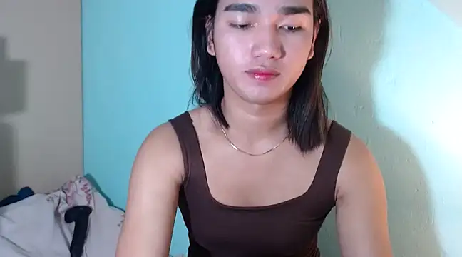 Snapshot of CasandraDiaz chatting on February 9, 12:39 am CasandraDiaz online show from February 9, 12:39 am