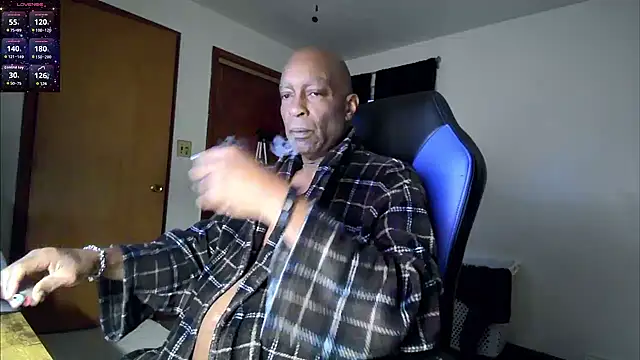 longdick4you8686 online show from January 7, 12:40 pm