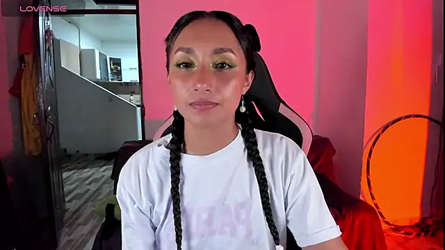 Snapshot of adrena_10 chatting on February 10, 12:26 am adrena 10 online show from February 10, 12:26 am