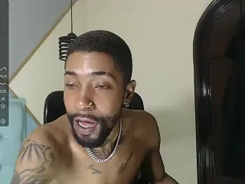 Snapshot of kilian_xx chatting on January 29, 5:02 pm kilian xx online show from January 29, 5:02 pm