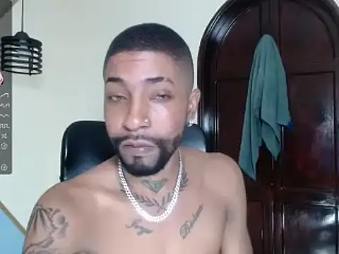 Snapshot of kilian_xx chatting on February 11, 12:58 pm kilian xx online show from February 11, 12:58 pm