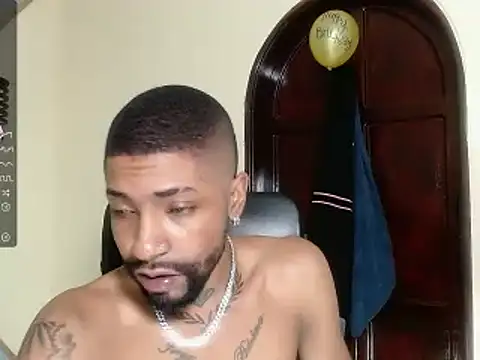 Snapshot of kilian_xx chatting on February 20, 1:08 pm kilian xx online show from February 20, 1:08 pm